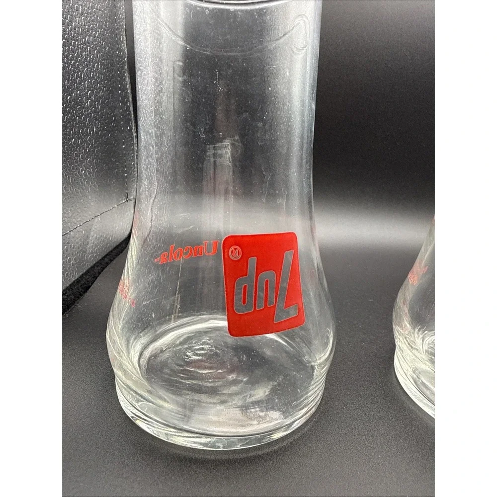 Vintage Set of 2 - 7up The Uncola Upside Down Logo Drinking Glasses Seven Up